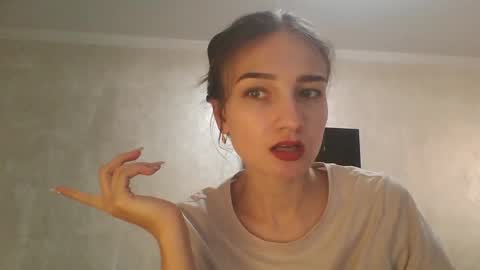 Snapshot of amethystnight_ chatting on 09-15-25, 10:04 Julia  online show from 09-15-25, 10:04