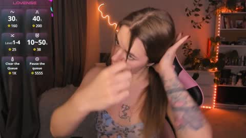 Hi-hi I am Kate welcome to my sexy room online show from 12-10-24, 04:49