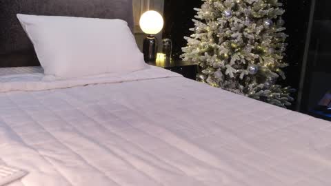 Snapshot of ami_katana chatting on 12-18-24, 07:47 Ami online show from 12-18-24, 07:47