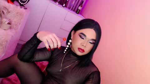 Queen Mireska online show from 01-13-25, 12:56