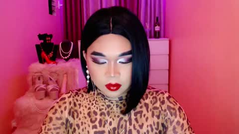 Queen Mireska online show from 02-01-25, 11:43