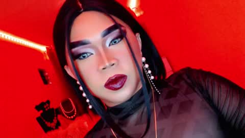 Queen Mireska online show from 03-06-25, 01:03