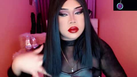 Queen Mireska online show from 02-08-26, 05:38