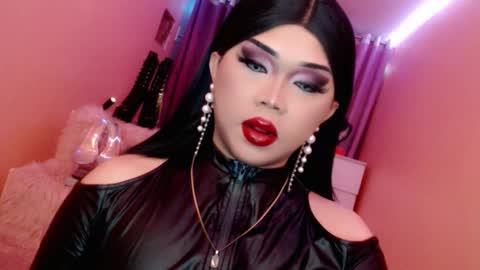 Queen Mireska online show from 02-19-26, 03:52