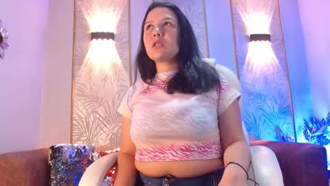 Snapshot of amie_gh chatting on 09-22-25, 11:23 Amie  online show from 09-22-25, 11:23