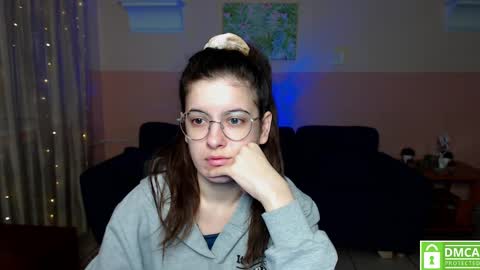 Amina online show from 02-17-25, 06:31