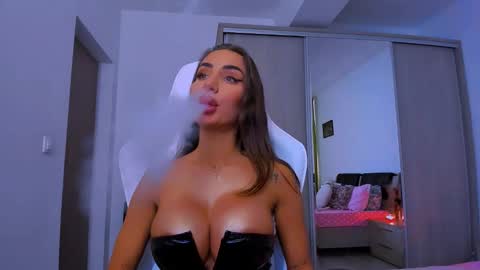 Arinna online show from 02-21-25, 02:16