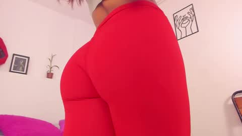 hi guys im ariani ill be off till december 1st for vacation if u want u can add me on snapchat by bio and talk or play there online show from 02-18-25, 05:53