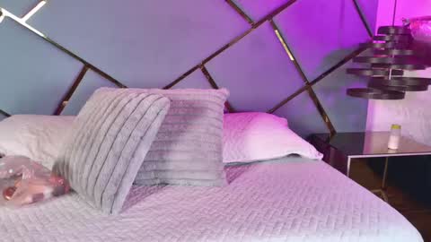 ammy durand online show from 10-06-25, 07:22