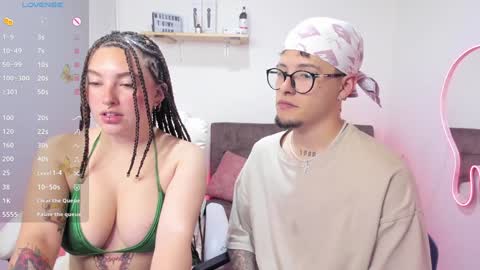 Snapshot of ammy_n_tyler chatting on 12-18-24, 12:10 ammy and thyler online show from 12-18-24, 12:10