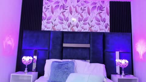 Snapshot of ammyjoness_ chatting on 12-16-24, 10:03 Ammy Jones online show from 12-16-24, 10:03