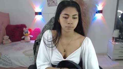 ammyy_wood_ online show from 10-12-25, 05:28