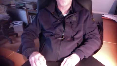 Snapshot of amor2200 chatting on 01-06-25, 02:58 Amor2200 online show from 01-06-25, 02:58