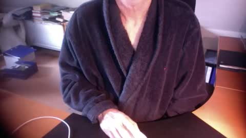 Amor2200 online show from 11-11-25, 08:14