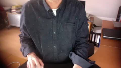 Amor2200 online show from 11-21-25, 12:15