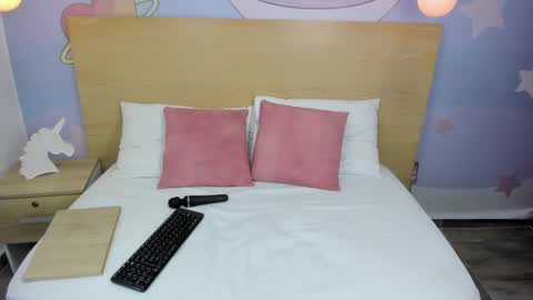 Snapshot of amor_smith_ chatting on 01-14-25, 02:29 Tefy online show from 01-14-25, 02:29