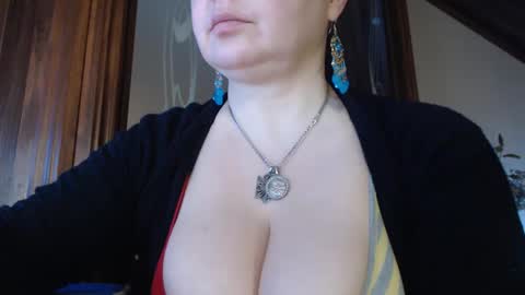 amorelara online show from 02-24-25, 07:55