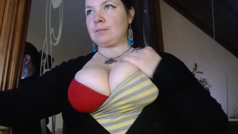 amorelara online show from 03-02-25, 08:16