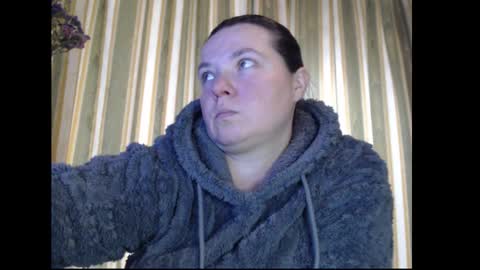 amorelara online show from 10-10-25, 09:52