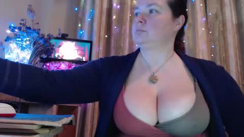 Snapshot of amorelara chatting on 02-04-26, 06:19 amorelara online show from 02-04-26, 06:19