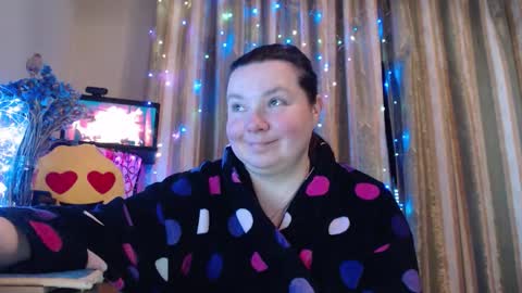 Snapshot of amorelara chatting on 02-12-26, 05:57 amorelara online show from 02-12-26, 05:57