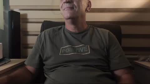 Snapshot of amorlin chatting on 08-05-26, 08:33 AmorLin online show from 08-05-26, 08:33