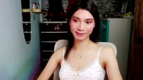 Snapshot of amorous_tina chatting on 07-18-26, 05:28 Tina online show from 07-18-26, 05:28