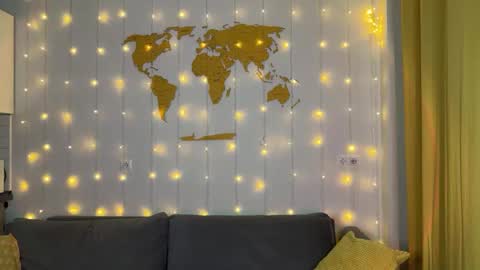 Snapshot of amurakim chatting on 12-08-24, 05:11 Amura Kim online show from 12-08-24, 05:11