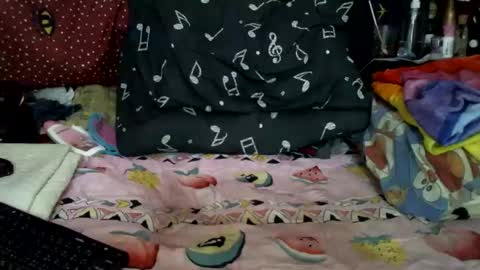 Amuy online show from 03-11-25, 08:20