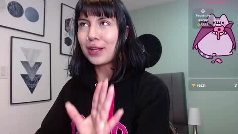 Amy 3 online show from 10-23-25, 04:34