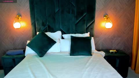 AmyGMT 2 Mon-Sun  0300am-0900am  online show from 12-02-24, 09:35