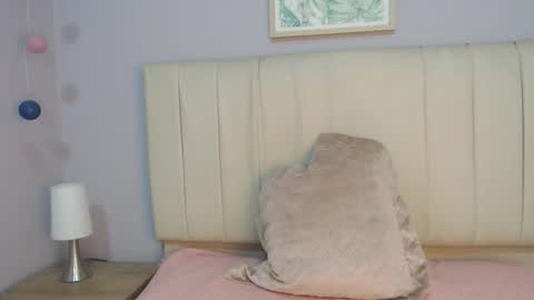 Amy online show from 11-26-25, 01:34