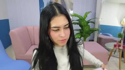Snapshot of amy_lovelydoll chatting on 04-21-26, 01:42 Amy online show from 04-21-26, 01:42