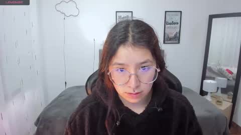 Amy sophia 3 online show from 09-09-25, 11:21