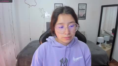 Amy sophia 3 online show from 09-18-25, 11:45