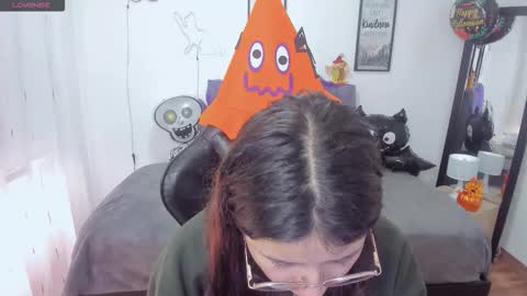 Amy sophia 3 online show from 10-29-25, 01:02