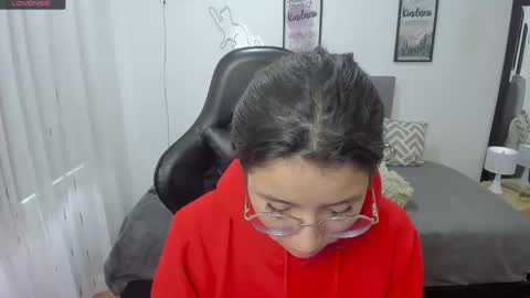 Amy sophia 3 online show from 11-07-25, 12:38