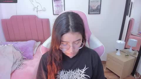 Amy sophia 3 online show from 11-21-25, 02:27