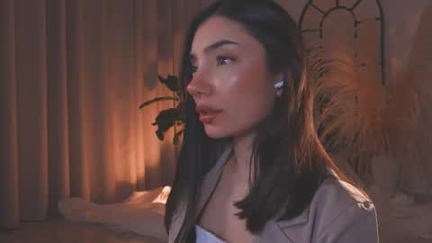 Amy Armstrong online show from 10-06-25, 12:30