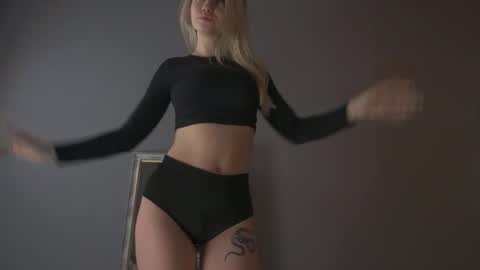 amylanee online show from 11-28-25, 08:06