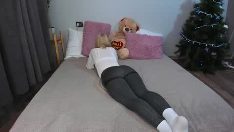 amymilson online show from 01-12-25, 05:44