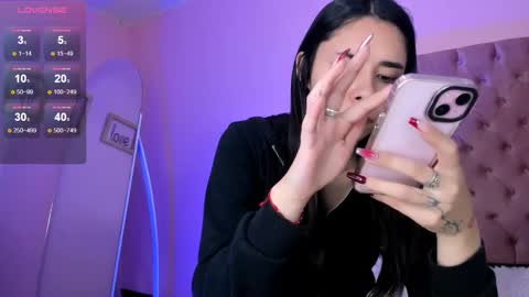 Snapshot of amyolimpo chatting on 02-20-25, 03:12 Amy ... Nice to meet u   thumb up me please its important online show from 02-20-25, 03:12
