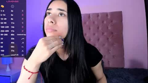 Snapshot of amyolimpo chatting on 03-12-25, 04:51 Amy ... Nice to meet u   thumb up me please its important online show from 03-12-25, 04:51