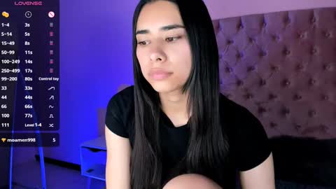 Snapshot of amyolimpo chatting on 03-12-25, 10:59 Amy ... Nice to meet u   thumb up me please its important online show from 03-12-25, 10:59
