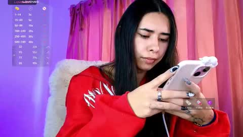 Snapshot of amyolimpo chatting on 10-19-25, 09:15 Amy ... Nice to meet u   thumb up me please its important online show from 10-19-25, 09:15