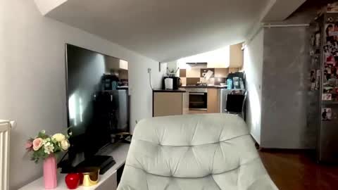 amyroberta92 online show from 10-28-25, 07:34