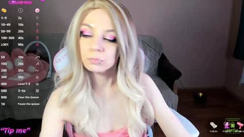 Snapshot of amyrose69 chatting on 12-06-24, 07:45 Amy Rose online show from 12-06-24, 07:45