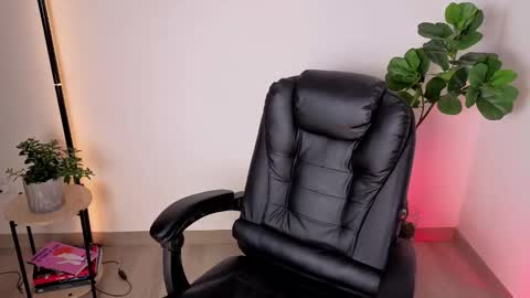 Aleja  online show from 11-09-25, 06:12