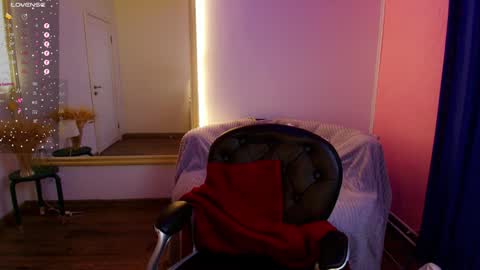 Snapshot of an6elica chatting on 02-07-25, 03:01 Angie online show from 02-07-25, 03:01