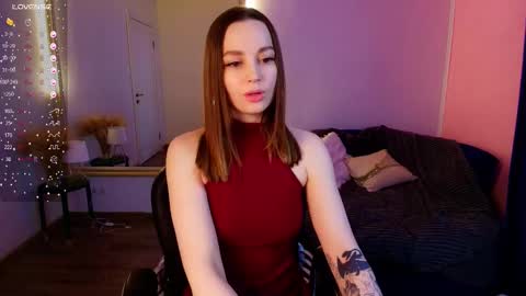 Snapshot of an6elica chatting on 02-14-25, 05:51 Angie online show from 02-14-25, 05:51